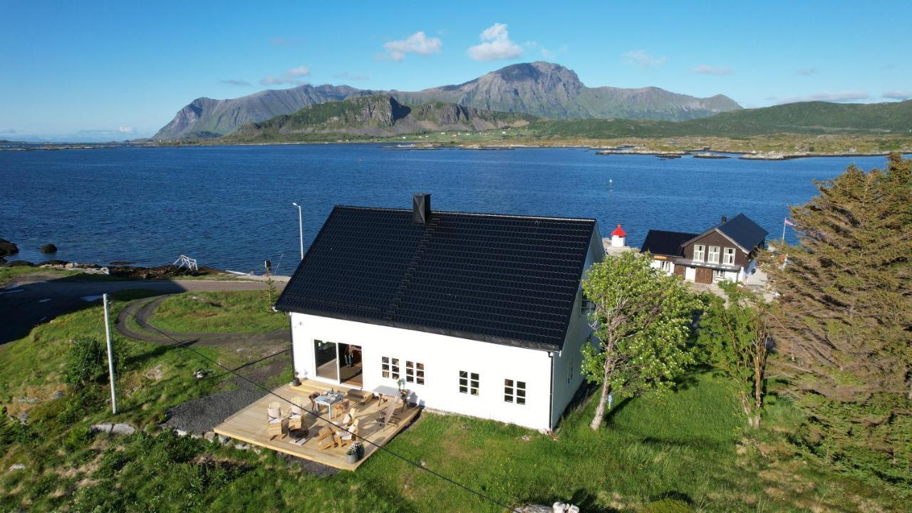 Villa Borgvag - A Unique Seafront Villa In The Heart Of Lofoten Bostad Exteriör bild