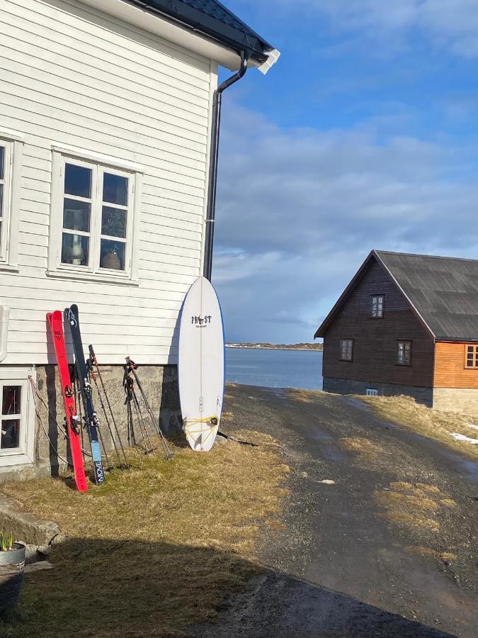Villa Borgvag - A Unique Seafront Villa In The Heart Of Lofoten Bostad Exteriör bild