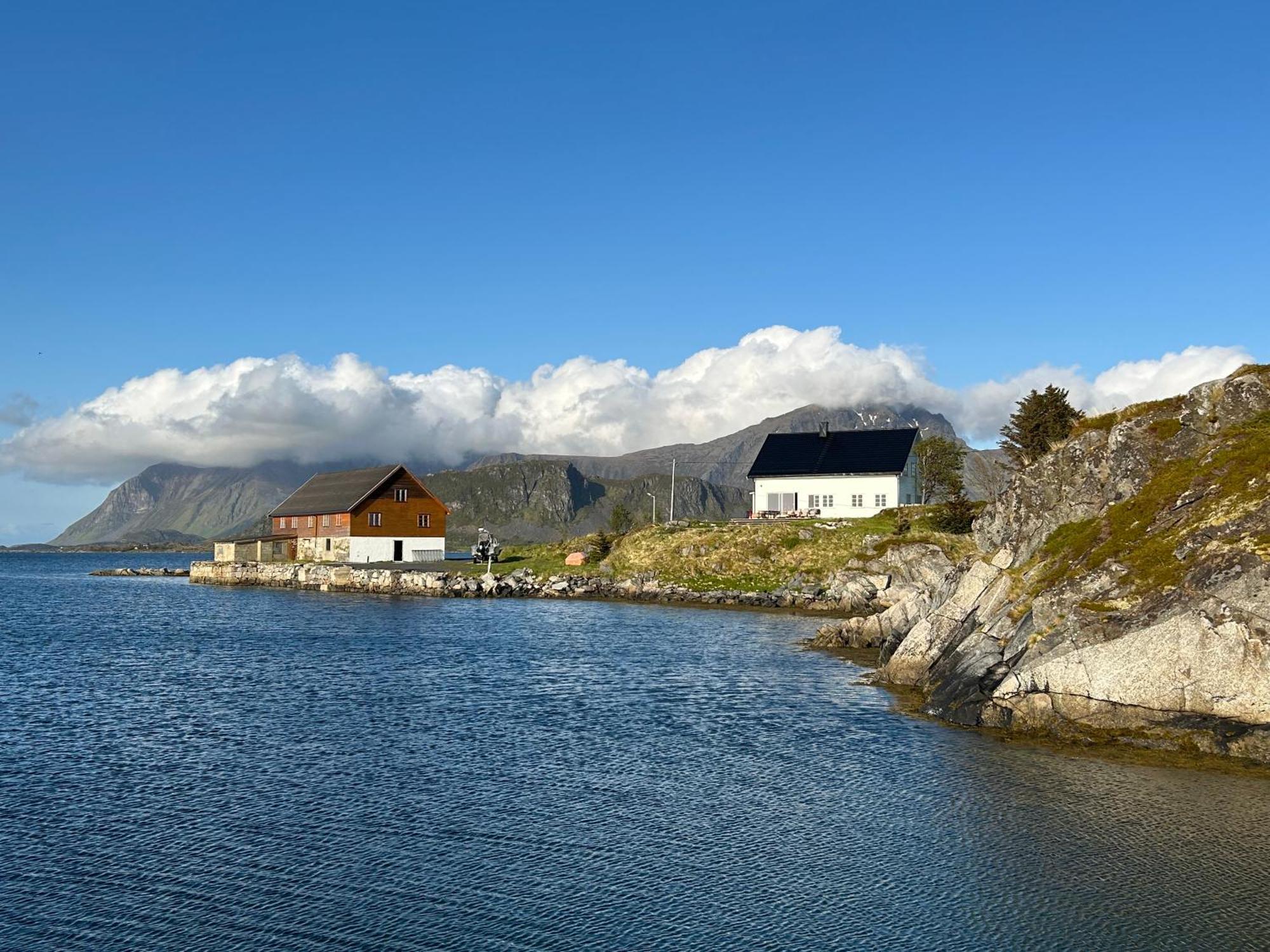 Villa Borgvag - A Unique Seafront Villa In The Heart Of Lofoten Bostad Exteriör bild
